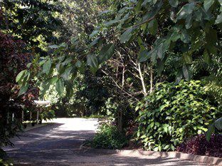 Hinterland Motel 3*